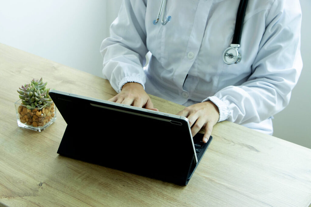 Equipo medico en Casa